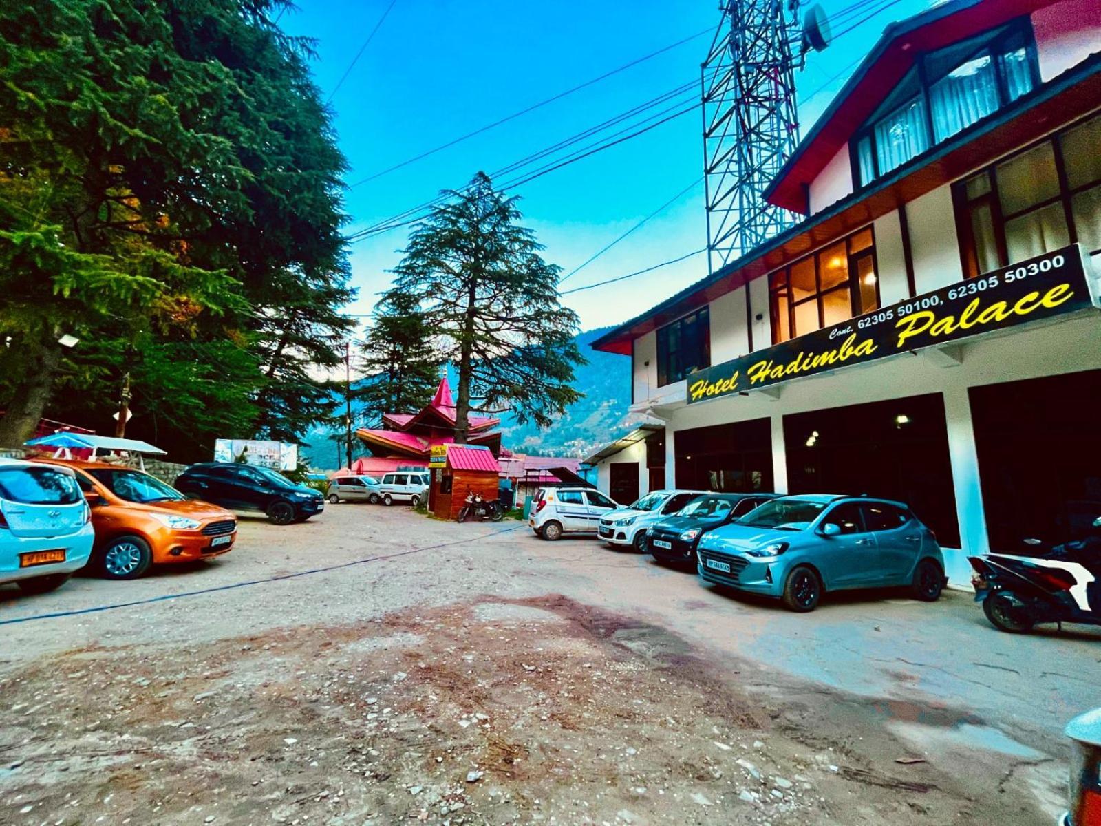 Hadimba Hill View By Hadimba Palace, Manali - Premium Room ! Family Hotel ! Parking ! Near Hadimba Temple Bagian luar foto